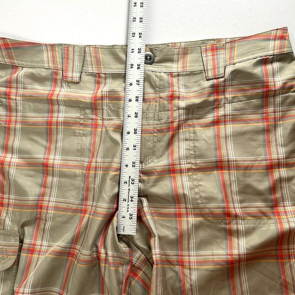 Cabelas Womens Plaid Cargo Shorts Size 14 Brown Red Polyester Fish Golf Hiking - Picture 13 of 15